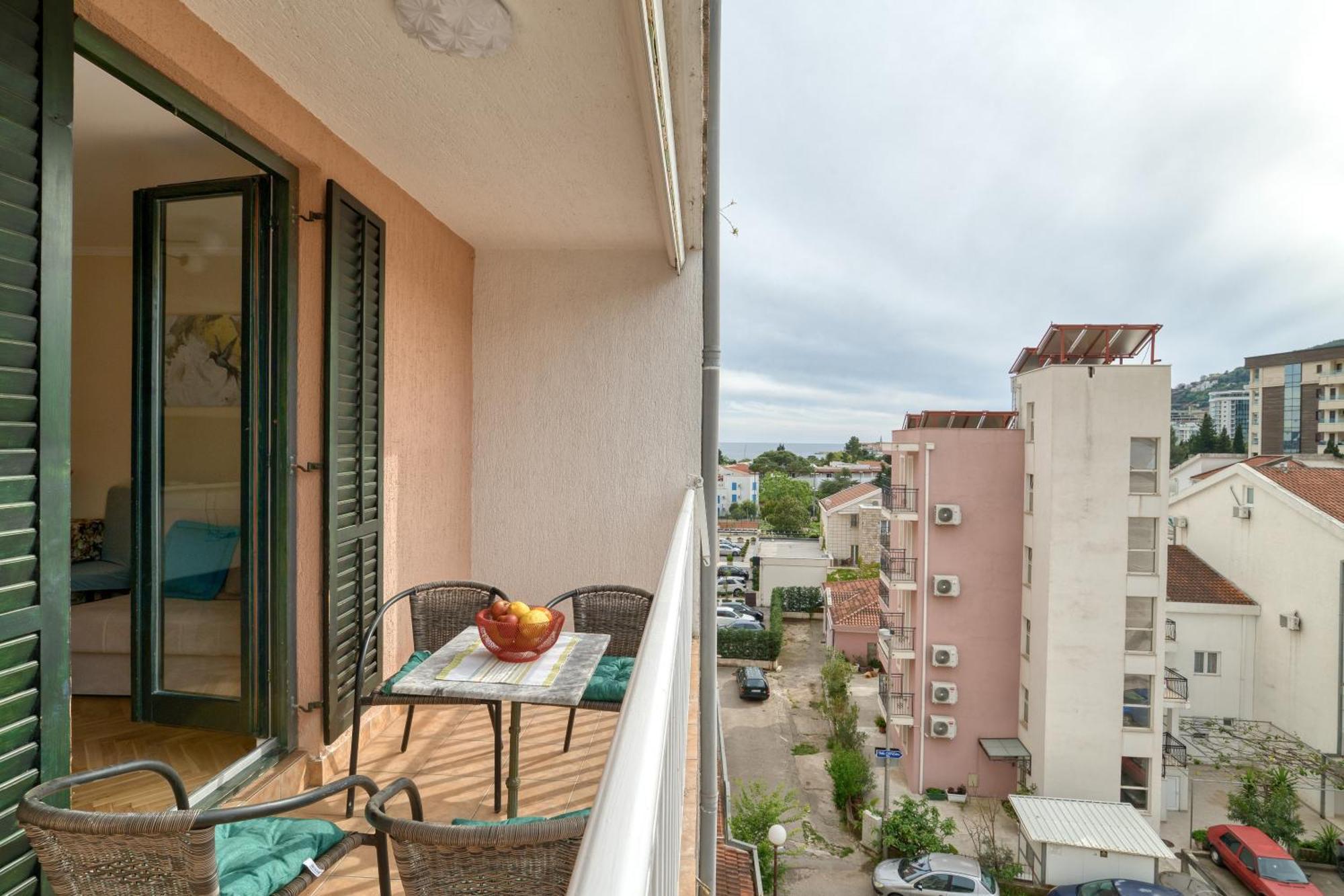בודווה Comfort Apartment Near The Beach מראה חיצוני תמונה