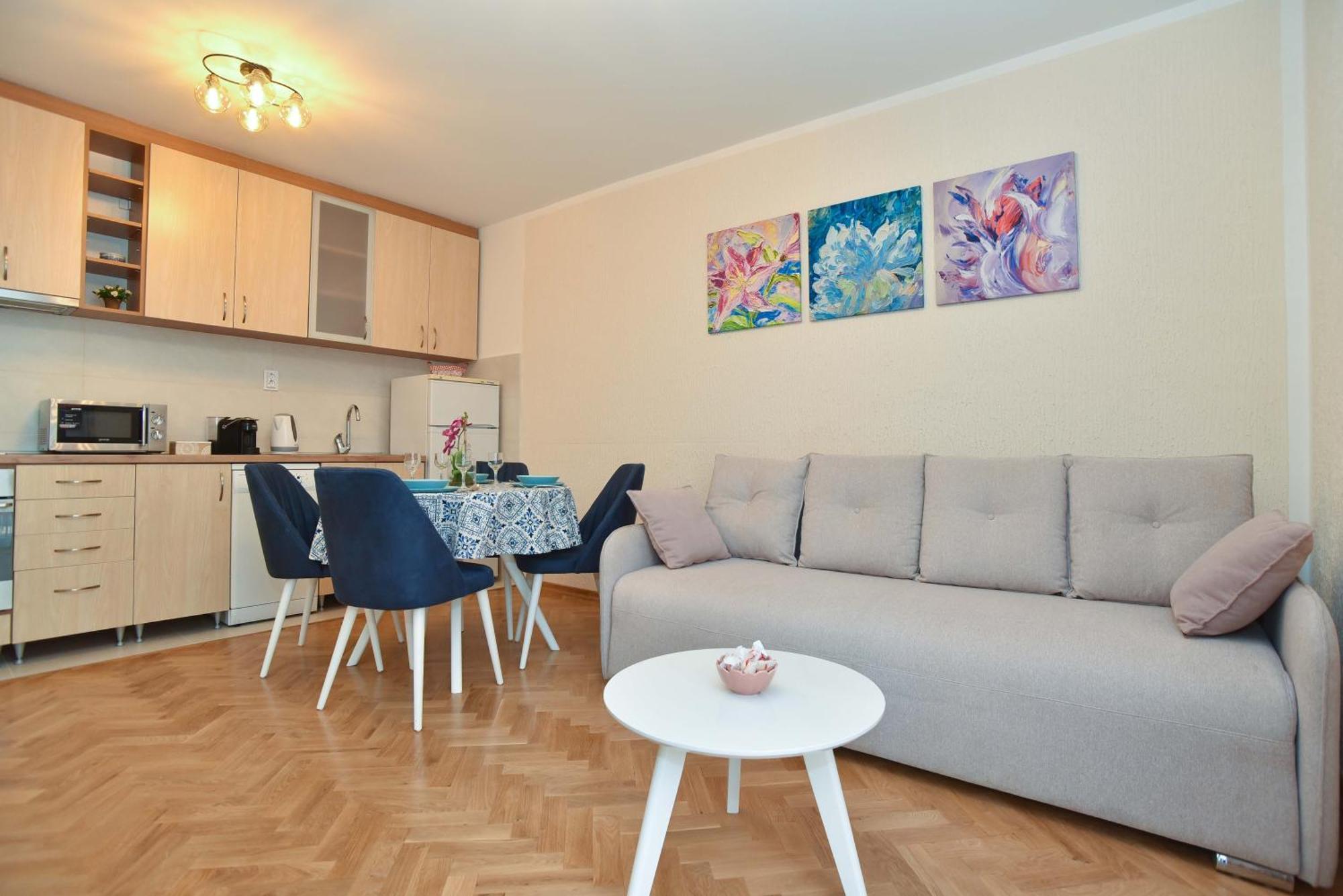 בודווה Comfort Apartment Near The Beach מראה חיצוני תמונה