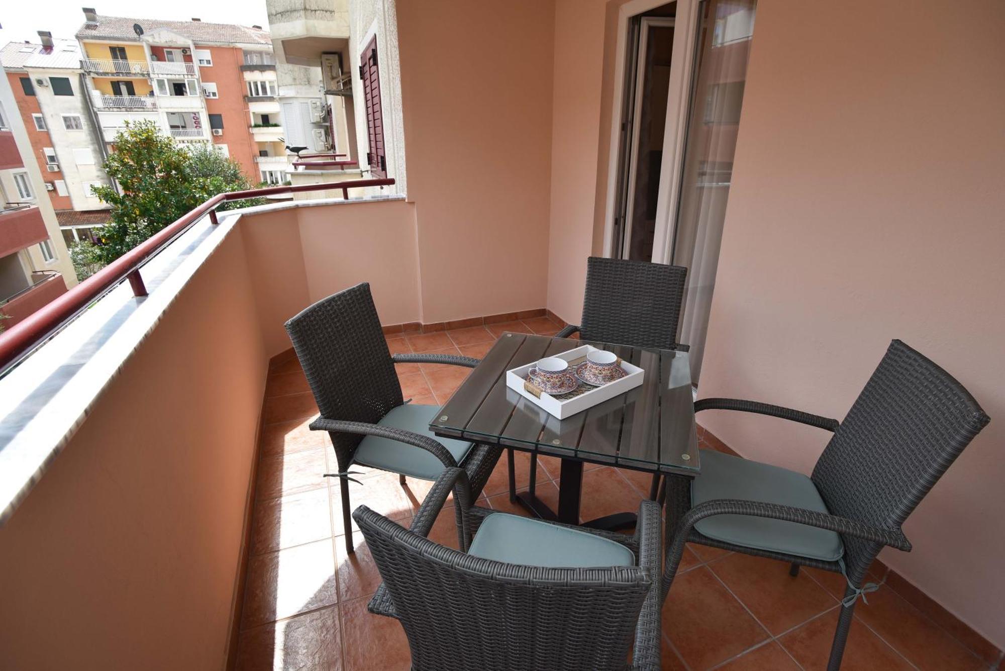 בודווה Comfort Apartment Near The Beach מראה חיצוני תמונה